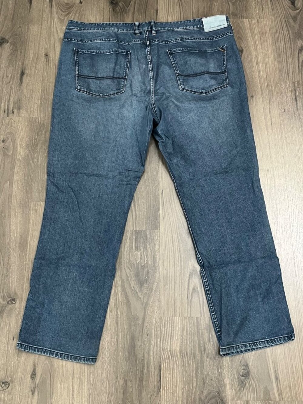 Tommy Bahama Jeans Men 42x30 Blue Authentic Fit Denim Straight Leg Relaxed Feel - Picture 8 of 15